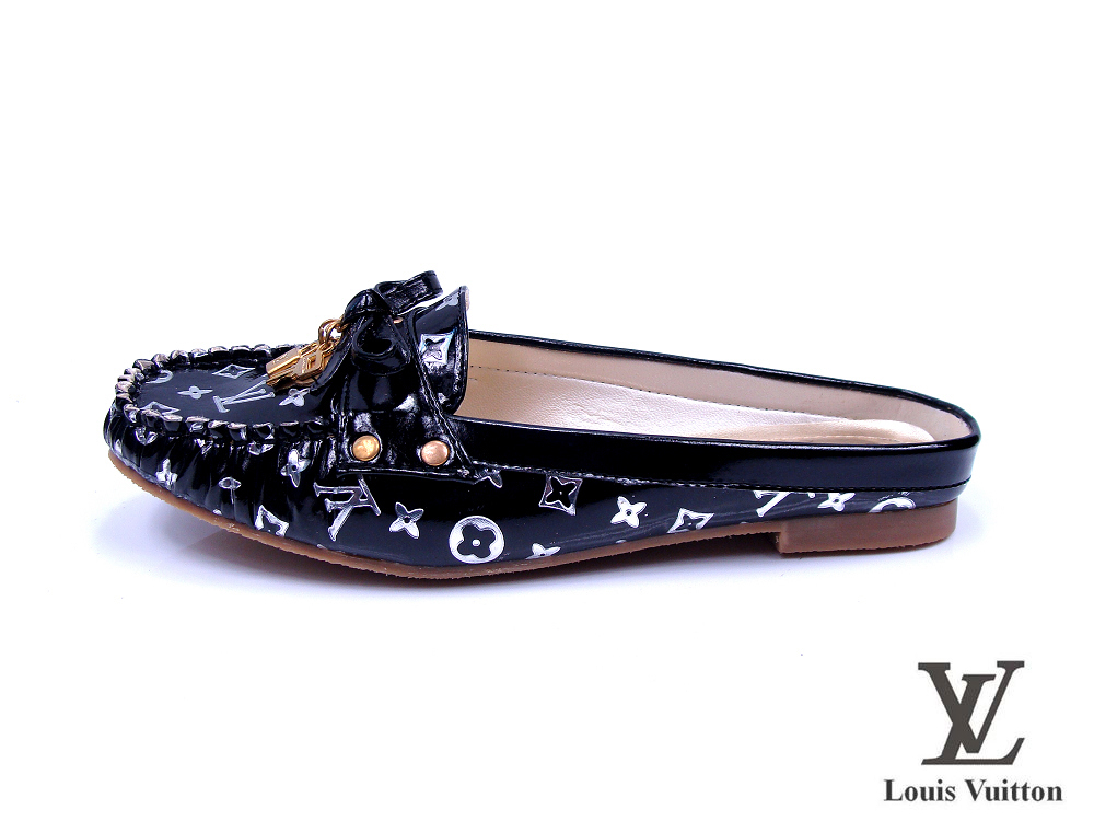 LV sandals044